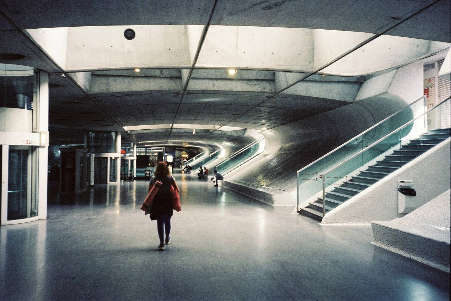 Escura One Piece ISO 500 Cinema expired film 30exp (2023/12)