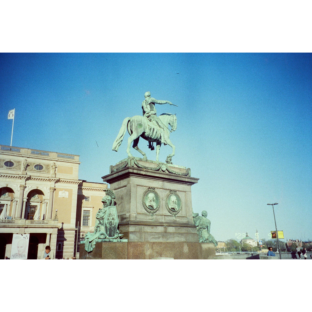 Cyberpunk 320T 35mm 36exp Color Films
