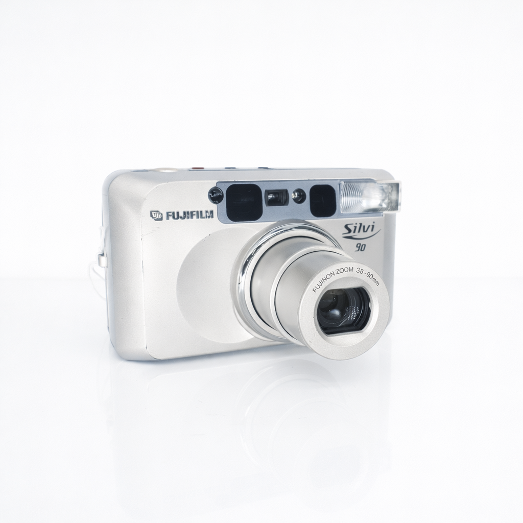 Fujifilm Silvi 90 35mm film camera – Color Space