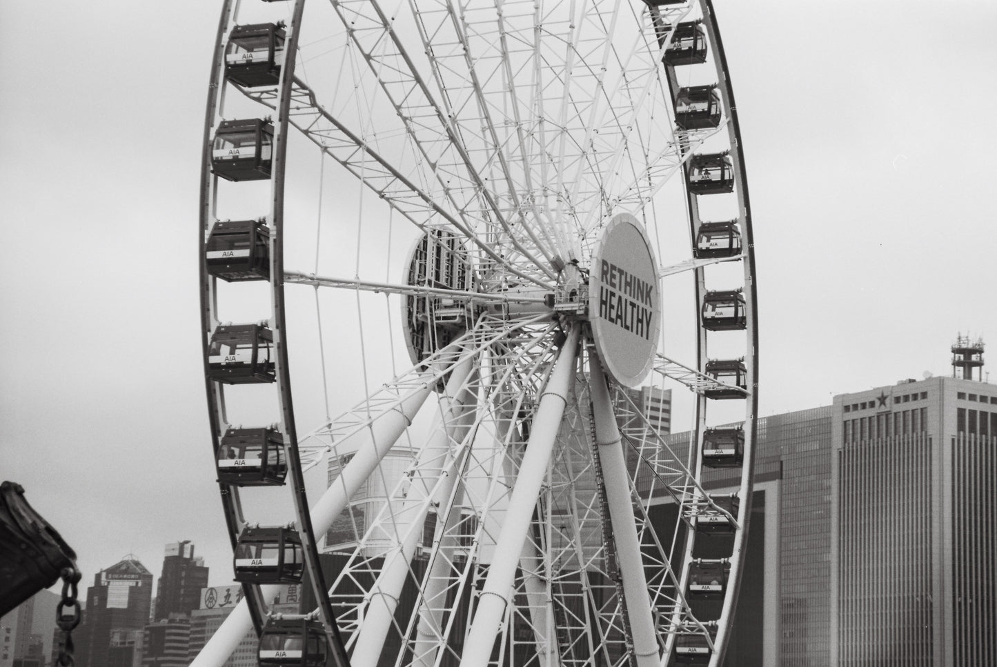 MenainglessART BW-100 B&W 35mm film