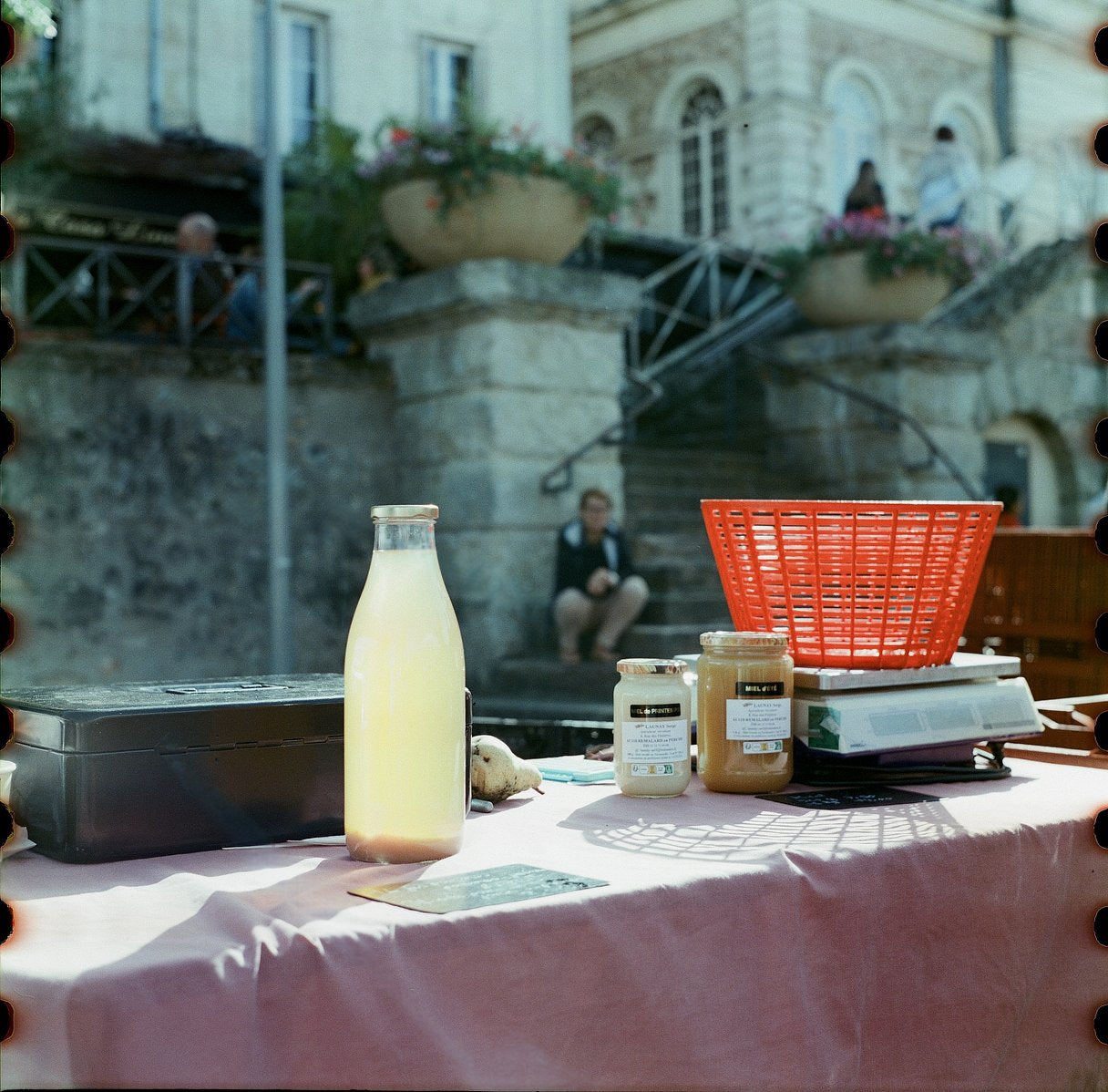 Alien Film 5207/250D 120 Color Negative Film