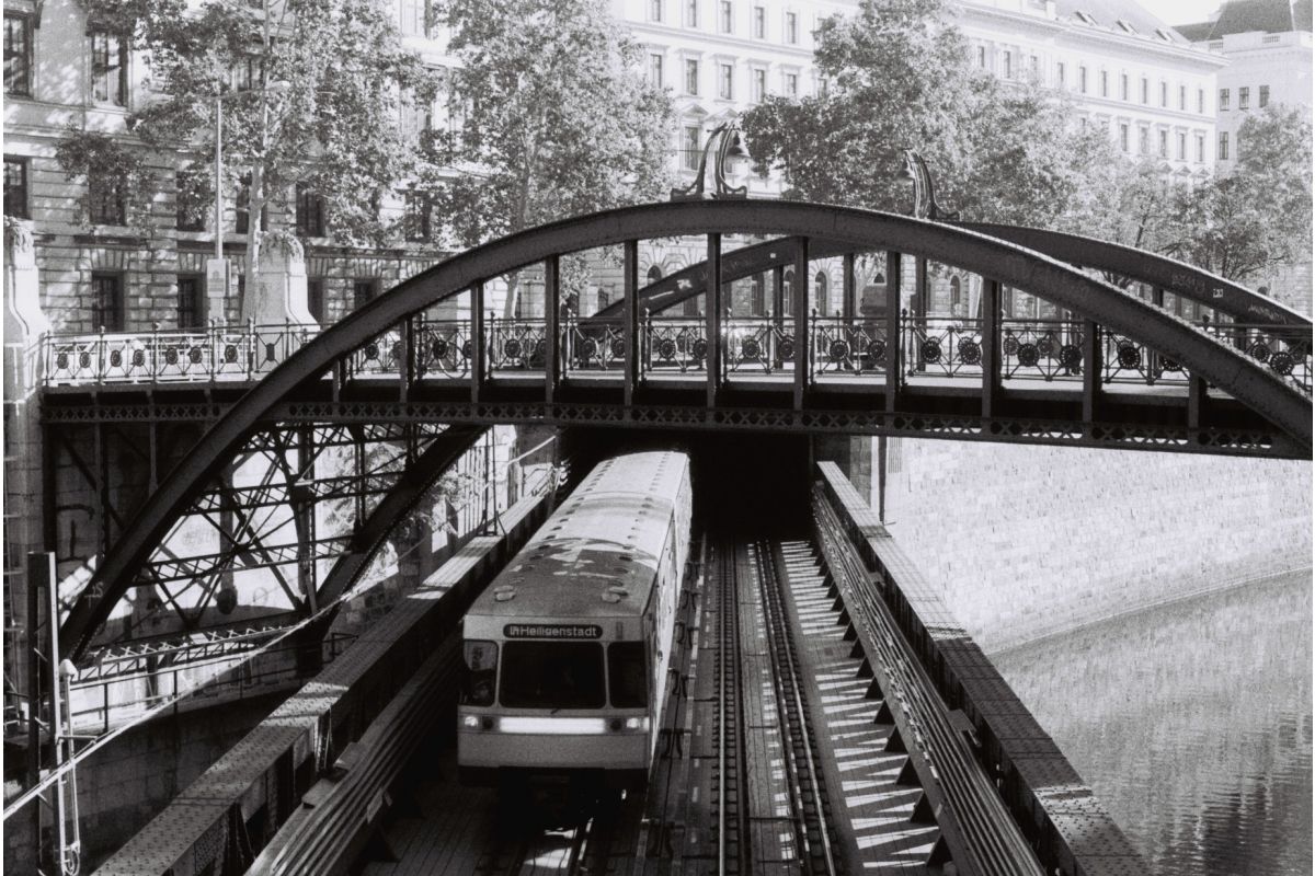 Lomography Berlin Kino 400 35mm B&W Film