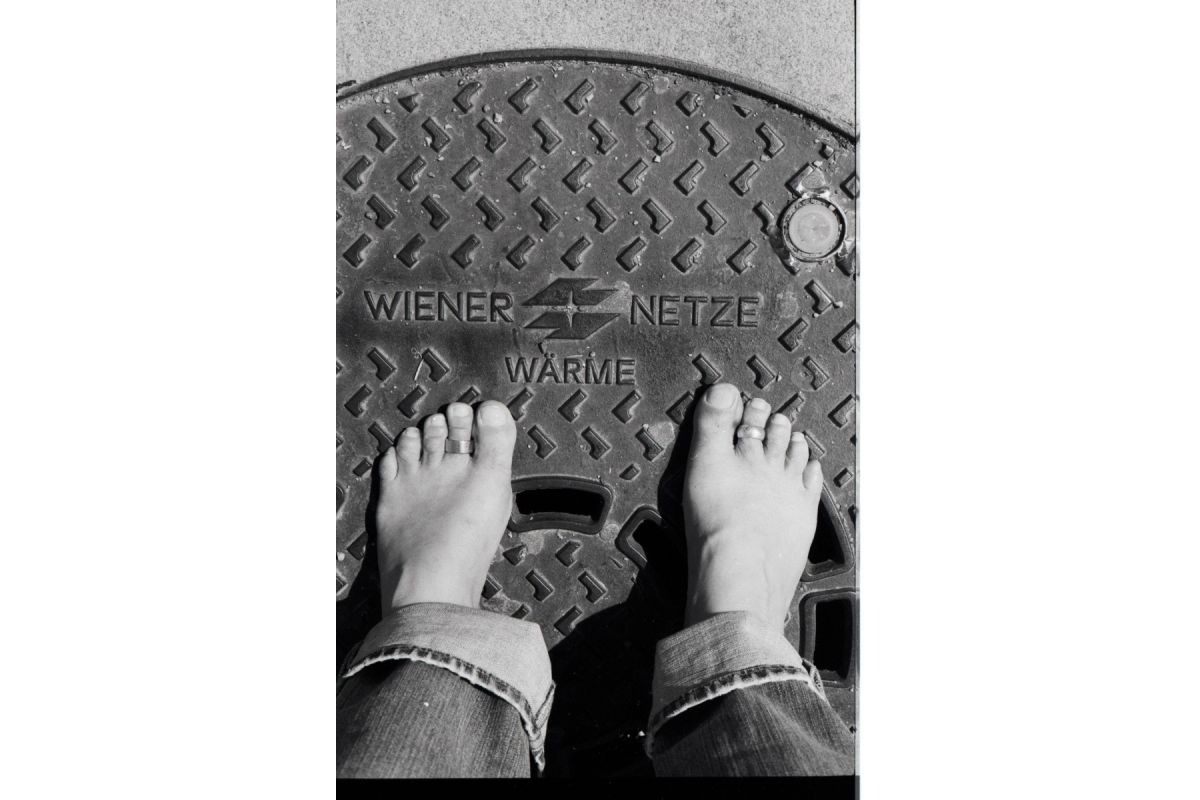 Lomography Lady Grey  ISO 400 35mm B&W Film (roll)