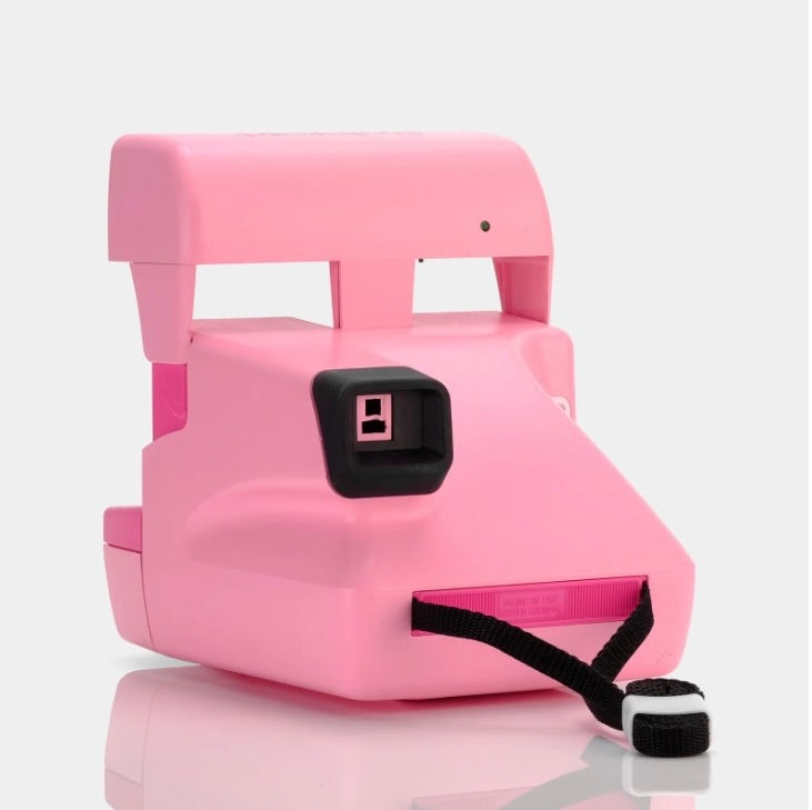 Retrospect & Polaroid 600 Instant Camera Hello Kitty Perfectly Pink