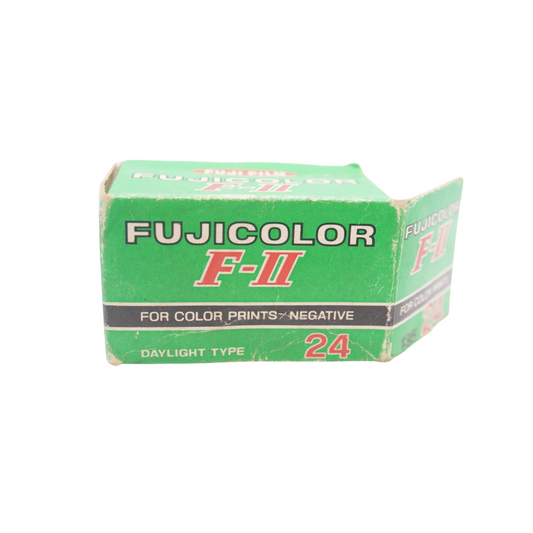 Fujifilm Fujicolor F-II 100 24exp expired film (1980/04)