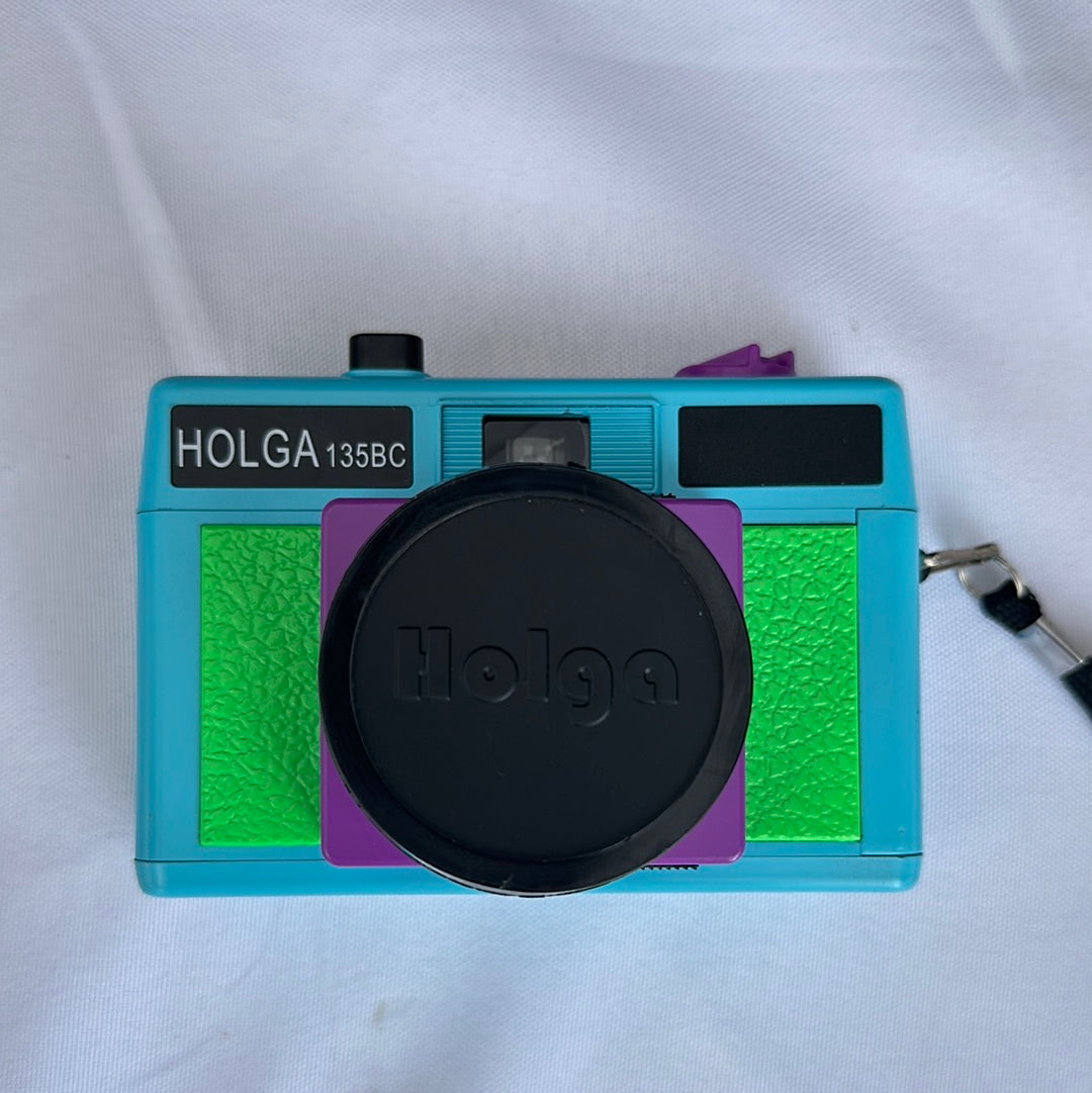 Holga 135BC Film Camera (Pink Blue)