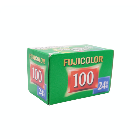 Fujifilm Fujicolor 100 24exp expired film (2016/03)