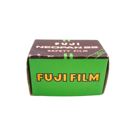 Fujifilm Neopan SS Black and White Film 36exp (1967/05)