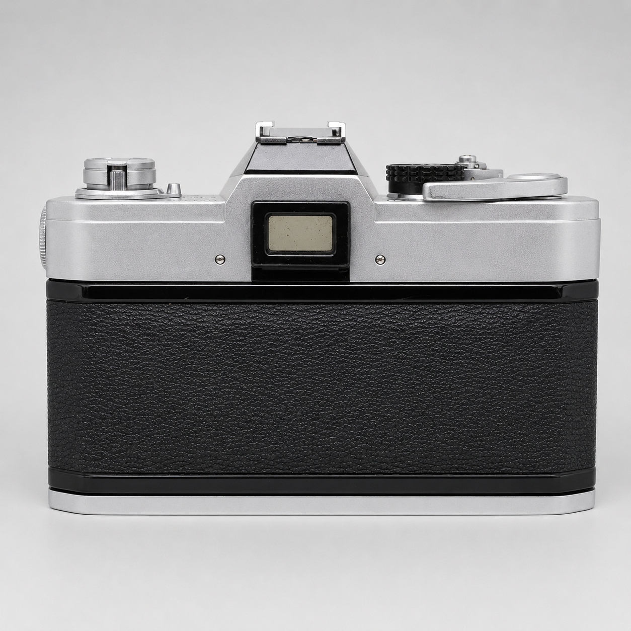 Canon  FTb QL with Canon FD 50mm f2 Lens