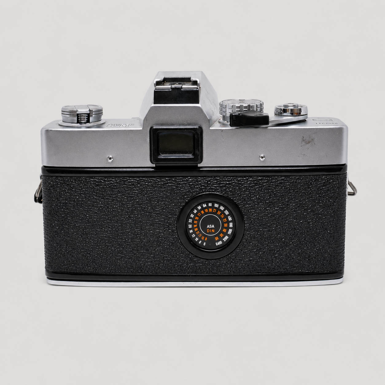 Minolta SRT Super Camera w/ md zoom 35-70mm f3.5