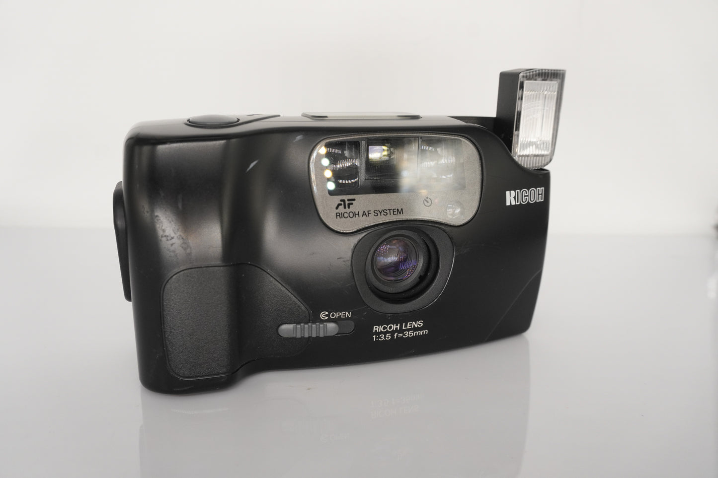 RICOH FF-9S DATE 35mm 菲林相機
