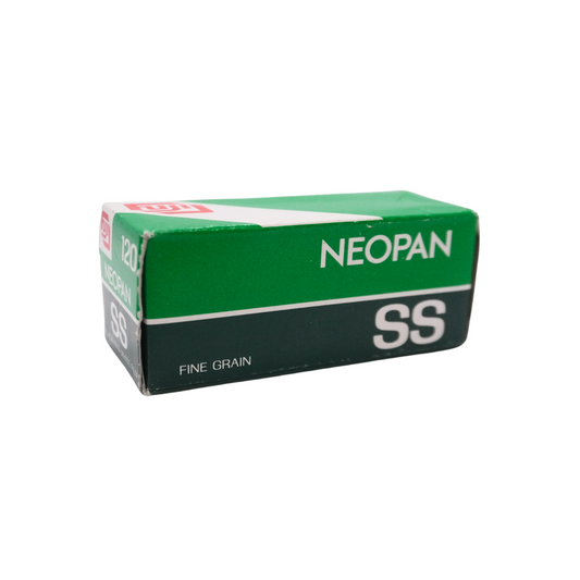 Fujifilm Neopan SS Black and White 120 Film (1999/02