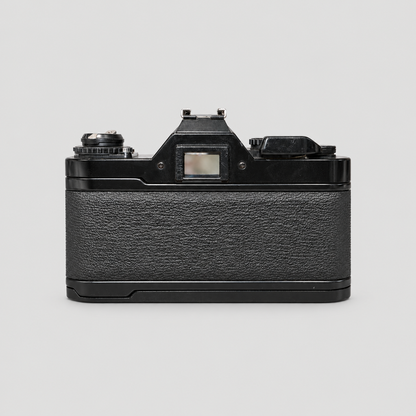 Canon AV-1 / FD 28mm f2.8 back