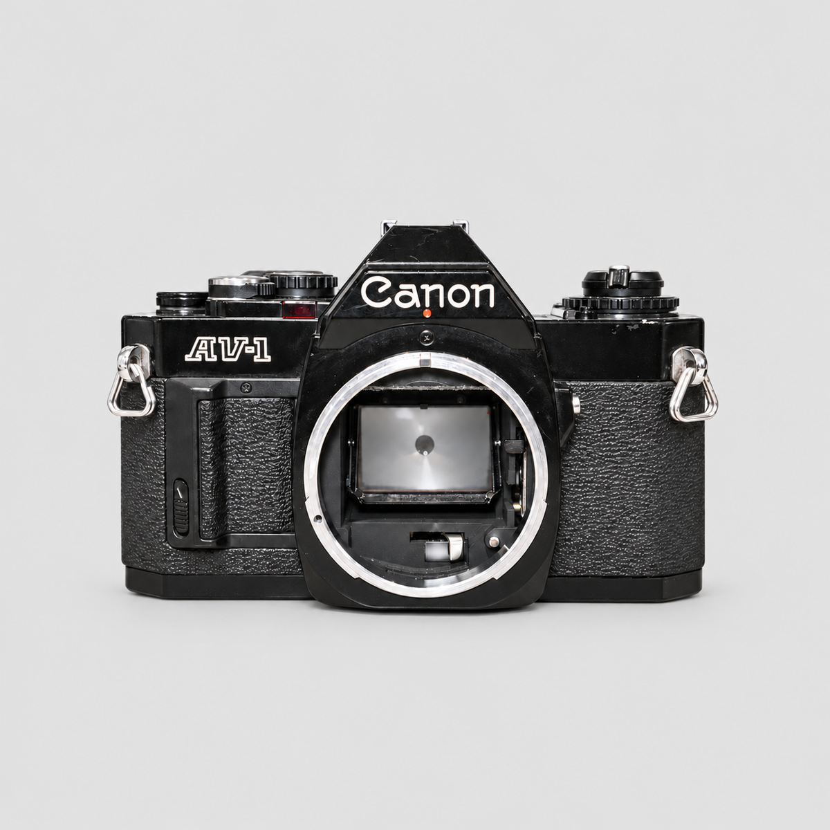 Canon AV-1 / FD 28mm f2.8 body