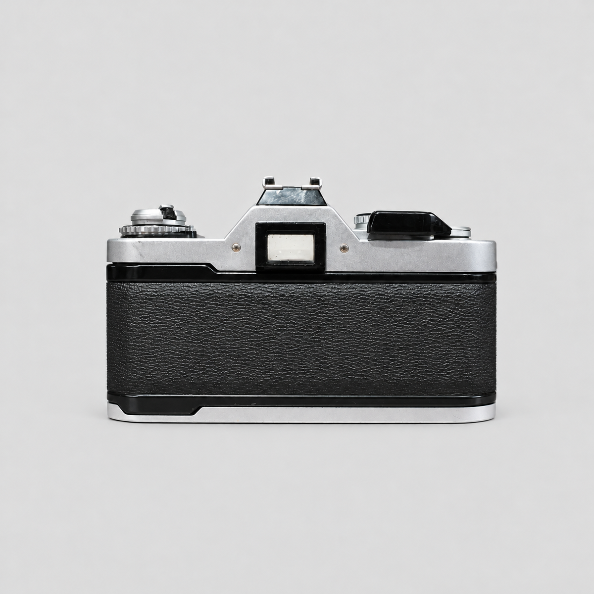 Canon AV-1 銀色機身背面