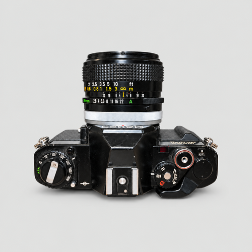 Canon AV-1 / FD 28mm f2.8 top