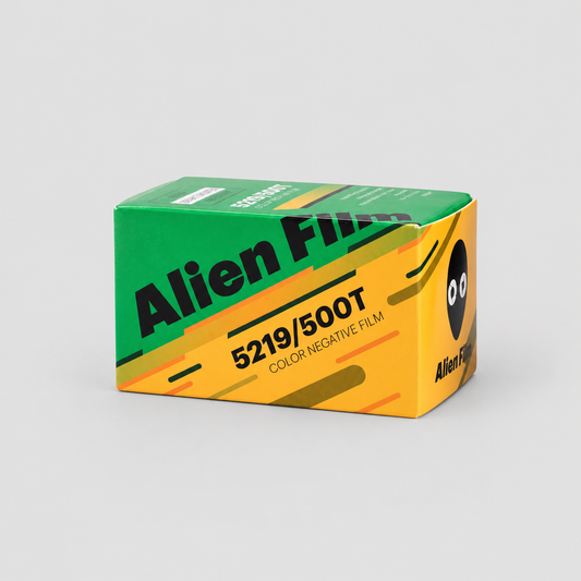 Alien Kodak Vision 3 500T 35mm 36exp Color Negative Film 統一封面