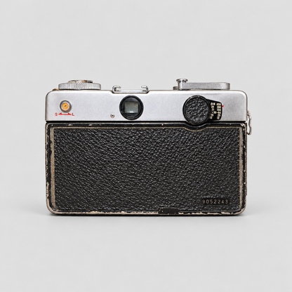 Fujica Compact S 35mm Camera 背面