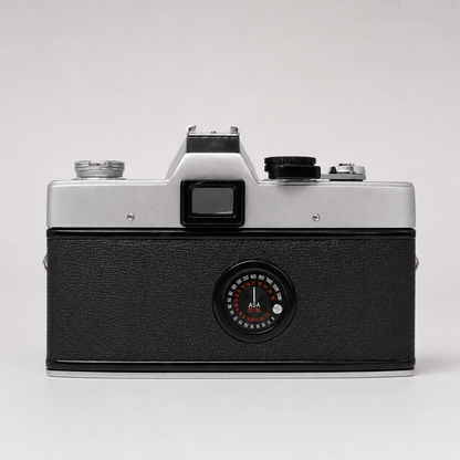 Minolta SRT101 Camera w/ md 50mm f1.4 lens