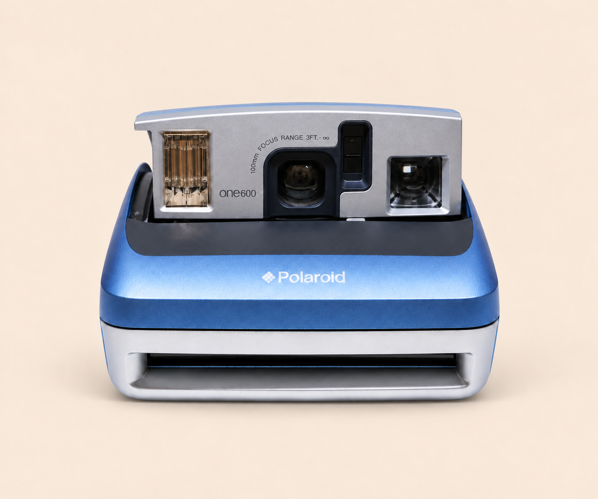 Polaroid One600 blue open