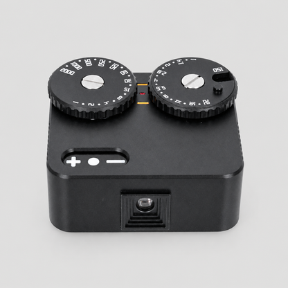 TTArtisan Light Meter B2 Black 二代測光錶 — 正面與雙轉盤